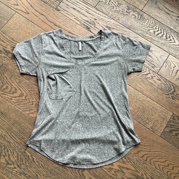 NWOT Z Supply Pocket Tee - Picture 1 of 4